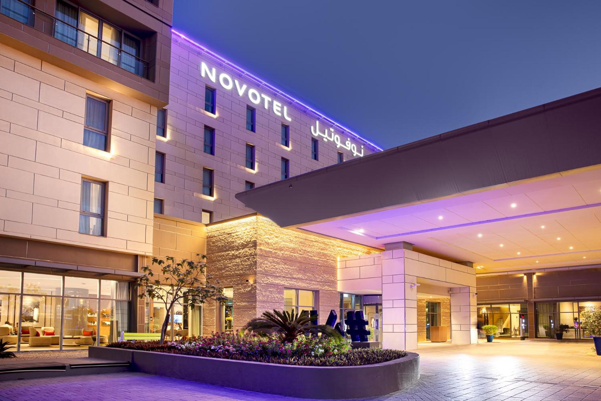 Novotel Muscat Airport Exterior foto